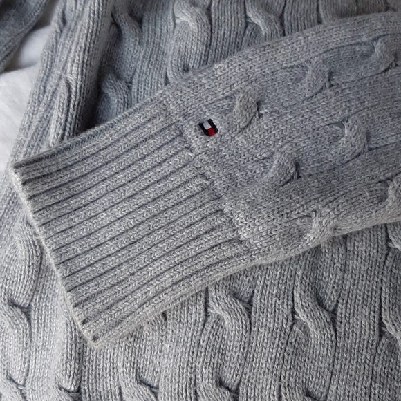 Tommy Hilfiger cable knit sweater - Picture 3 of 7